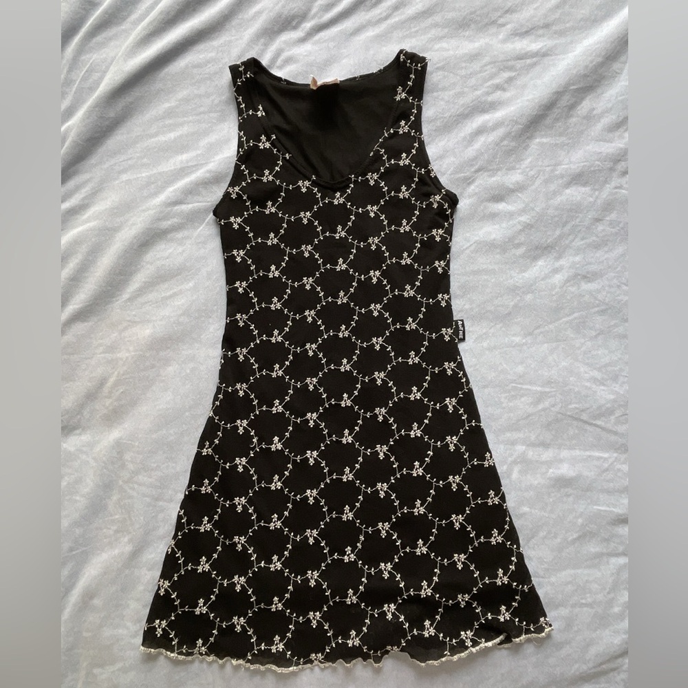 Vintage Black and White Patterned Mesh Overlay Lace Mini Dress